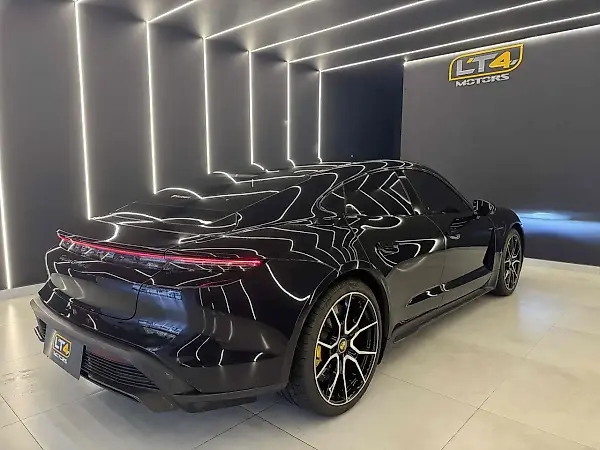 Porsche Taycan - Imagem 6