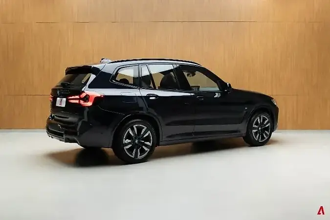 BMW IX3 - Imagem 10