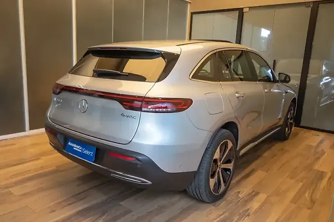 Mercedes Eqc 400 - Imagem 11