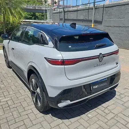 Renault Megane E-tech Electric - Imagem 11