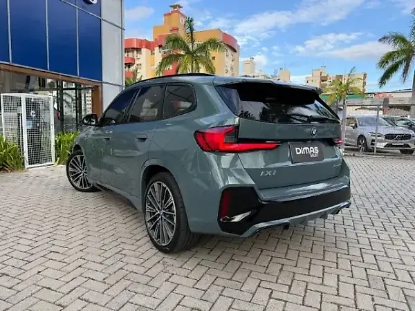 BMW IX1 - Imagem 4