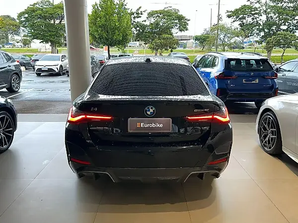 BMW I4 Edrive40 - Imagem 4