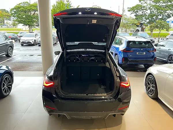 BMW I4 Edrive40 - Imagem 5