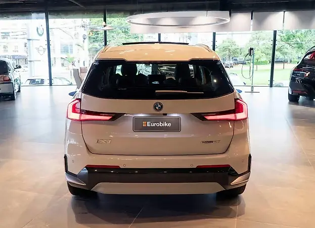 BMW IX1 - Imagem 4