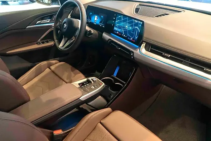 BMW IX1 - Imagem 6