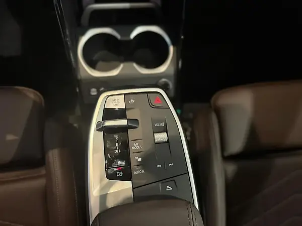 BMW IX1 - Imagem 6