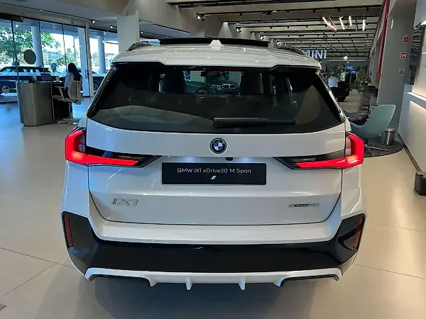BMW IX1 - Imagem 4