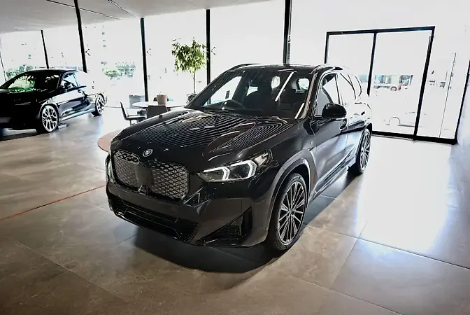 BMW IX1 - Imagem 1