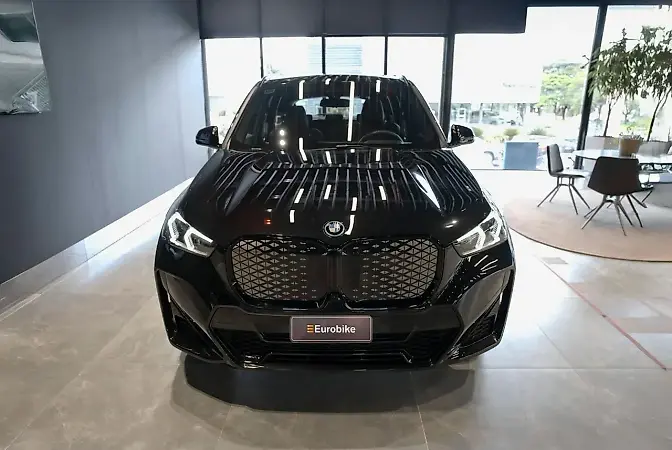 BMW IX1 - Imagem 2