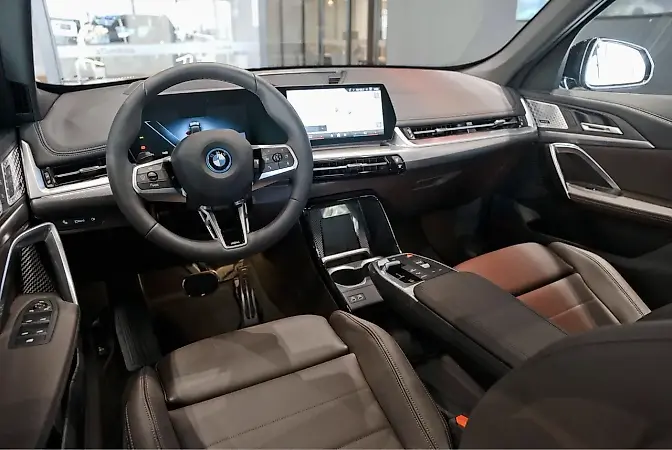 BMW IX1 - Imagem 8