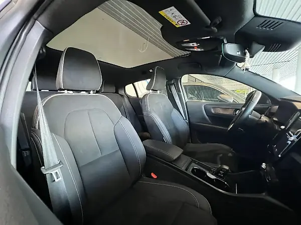 Volvo C40 Recharge - Imagem 10