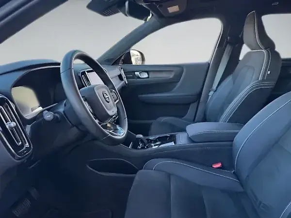Volvo XC40 Recharge - Imagem 2