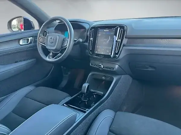 Volvo XC40 Recharge - Imagem 5
