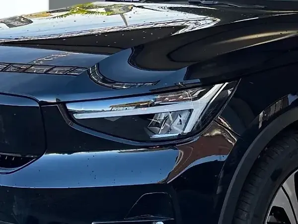 Volvo XC40 Recharge - Imagem 8