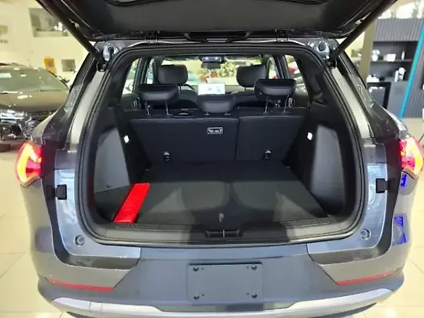 Chevrolet Captiva EV - Imagem 6