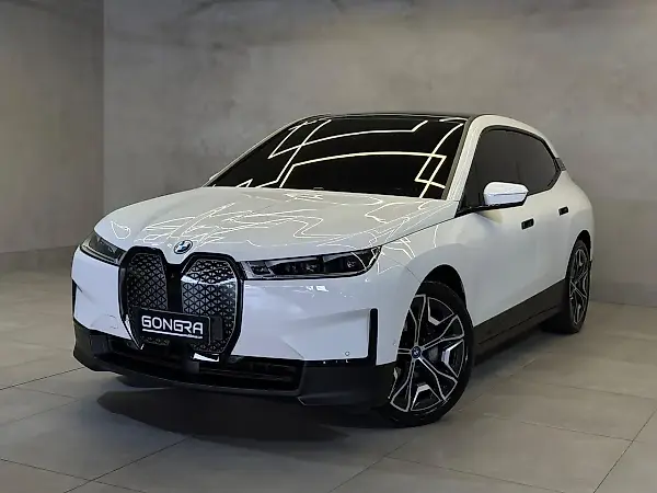 BMW Ix - Imagem 6