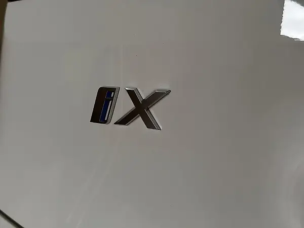 BMW Ix - Imagem 9
