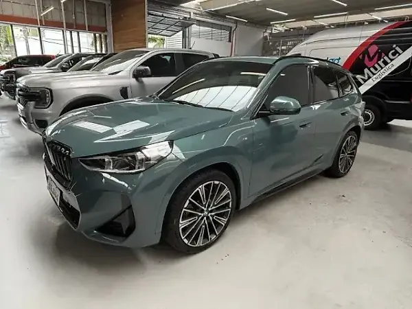 BMW IX1 - Imagem 1