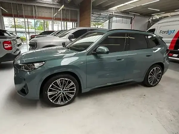 BMW IX1 - Imagem 2