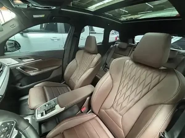 BMW IX1 - Imagem 8