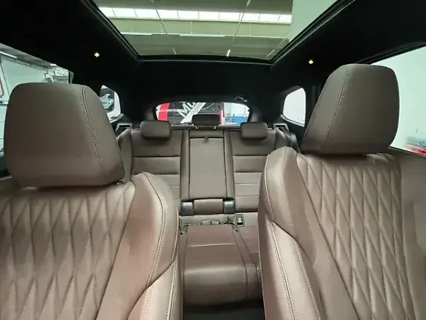 BMW IX1 - Imagem 9