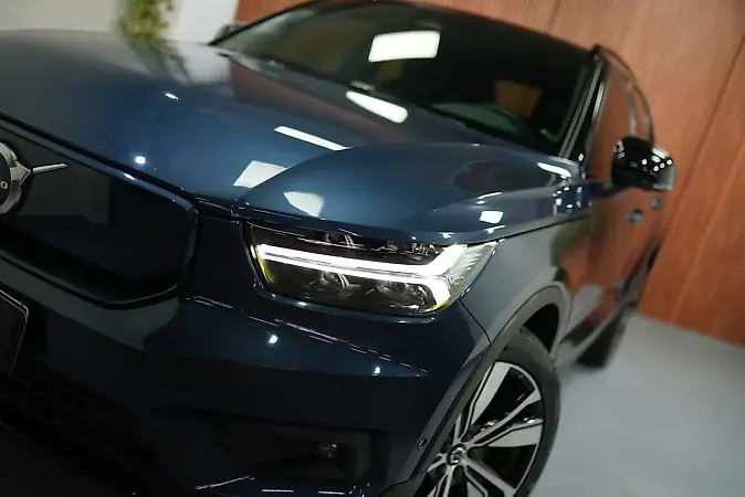 Volvo XC40 Recharge - Imagem 11