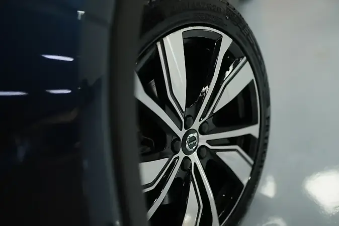 Volvo XC40 Recharge - Imagem 18