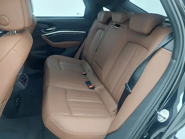 Audi E-tron Sportback - Imagem 17