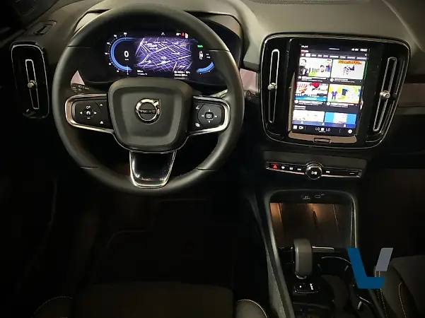 Volvo XC40 Recharge - Imagem 7