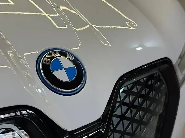 BMW Ix - Imagem 8