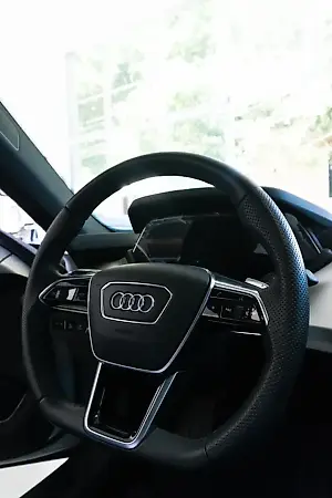 Audi E-tron  GT - Imagem 8