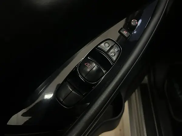 Nissan Leaf - Imagem 13