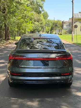 Audi E-tron - Imagem 11