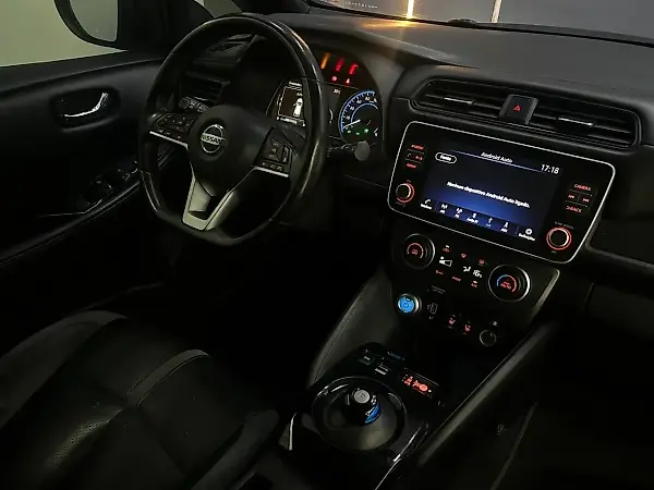 Nissan Leaf - Imagem 10