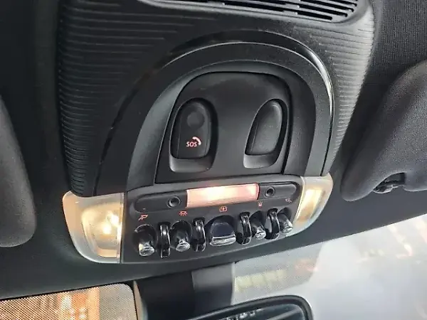 Mini Cooper SE - Imagem 12
