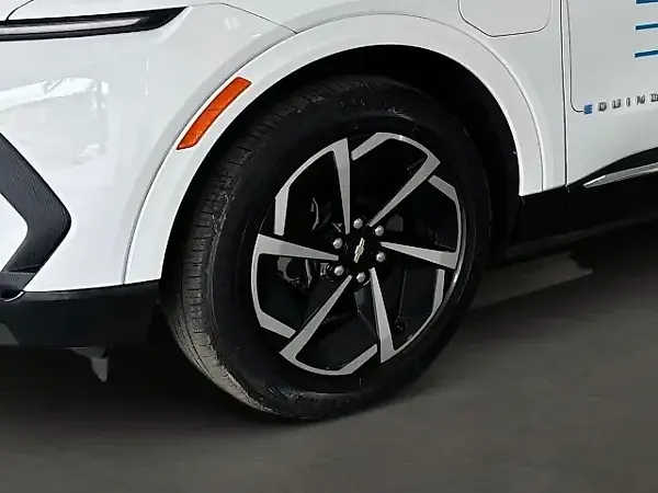 Chevrolet Equinox EV - Imagem 11