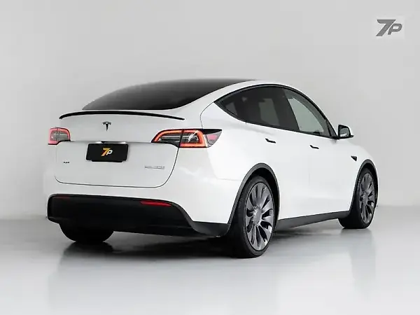 Tesla Model Y - Imagem 13