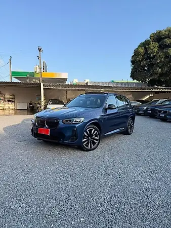 BMW IX3 - Imagem 1