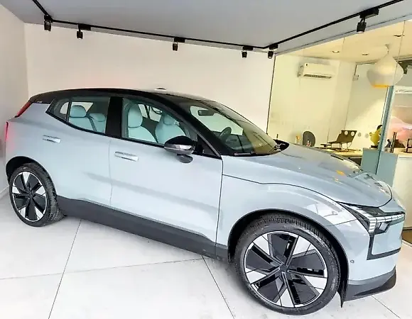 Volvo EX30 - Imagem 3