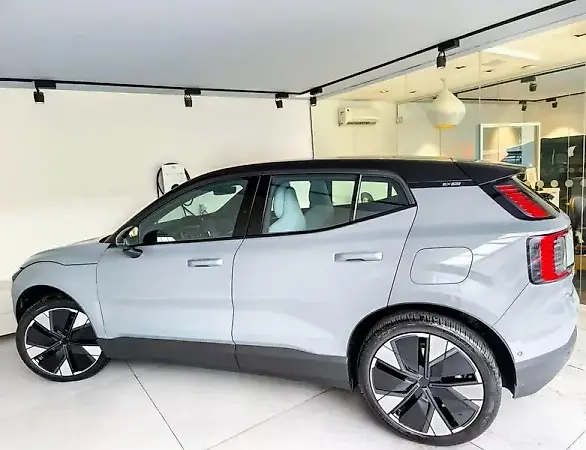 Volvo EX30 - Imagem 6