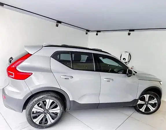 Volvo XC40 Recharge - Imagem 7