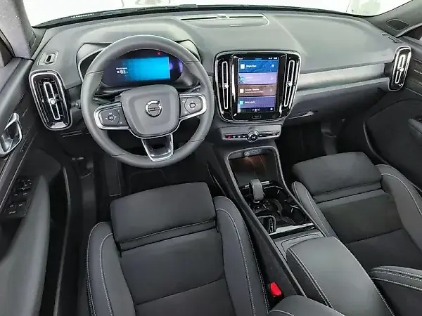 Volvo XC40 Recharge - Imagem 13