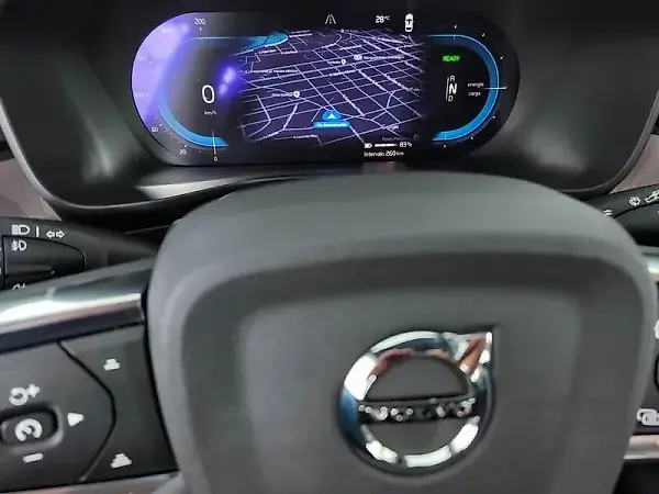 Volvo XC40 Recharge - Imagem 10