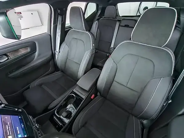 Volvo XC40 Recharge - Imagem 16