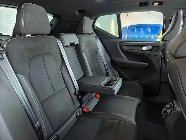 Volvo XC40 Recharge - Imagem 17