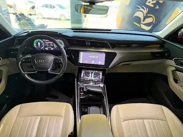 Audi E-tron - Imagem 13