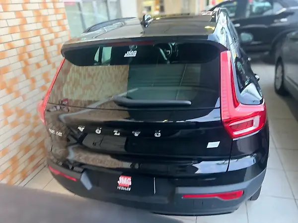 Volvo XC40 Recharge - Imagem 3