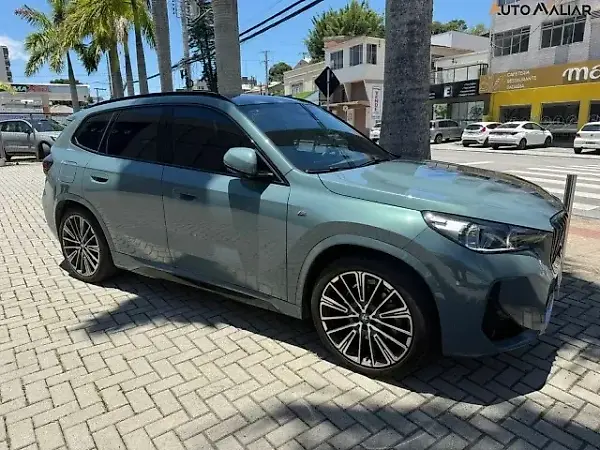 BMW IX1 - Imagem 2