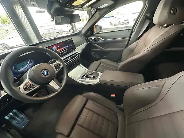 BMW I4 Edrive35 - Imagem 10