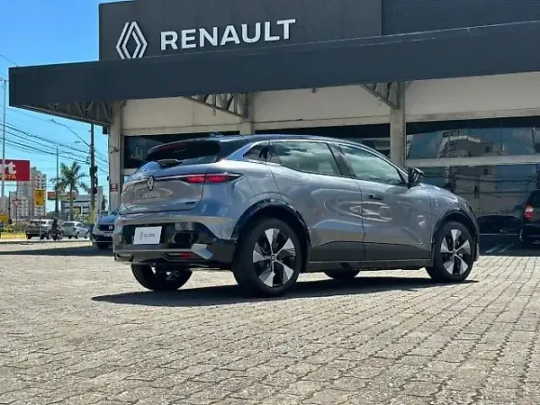 Renault Megane E-tech Electric - Imagem 4